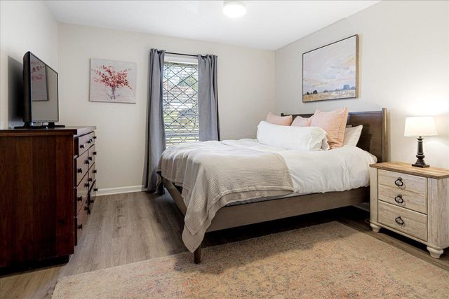 2043 SUNSET RD, Germantown, TN 38138