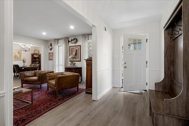 2043 SUNSET RD, Germantown, TN 38138