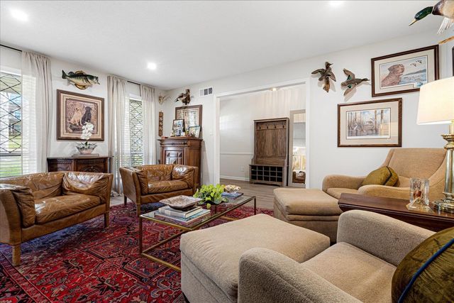 2043 SUNSET RD, Germantown, TN 38138