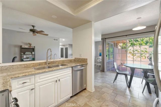 18571 Edgebrook Lane, Huntington Beach, CA 92648