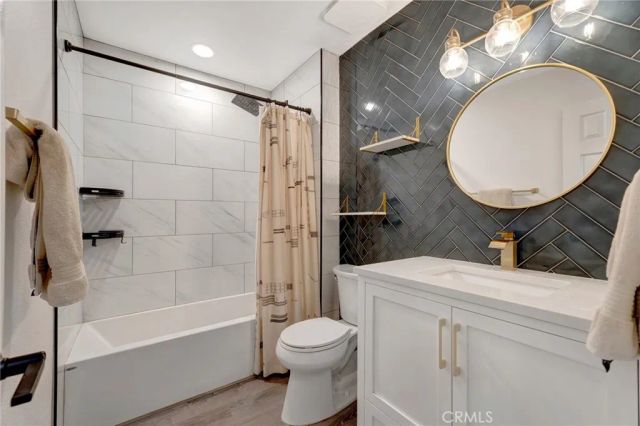 18571 Edgebrook Lane, Huntington Beach, CA 92648