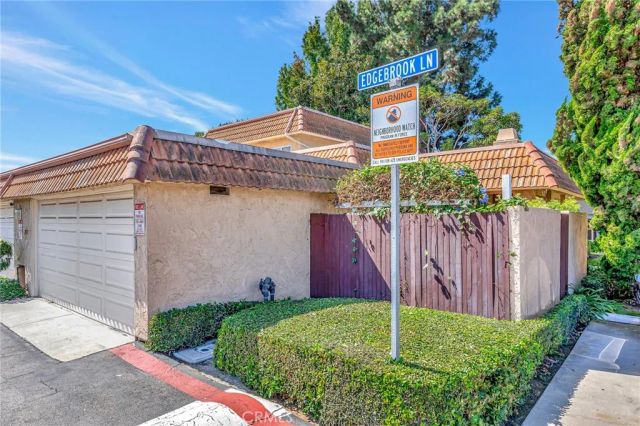 18571 Edgebrook Lane, Huntington Beach, CA 92648