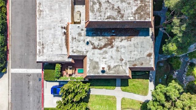 18571 Edgebrook Lane, Huntington Beach, CA 92648