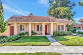 18571 Edgebrook Lane, Huntington Beach, CA 92648