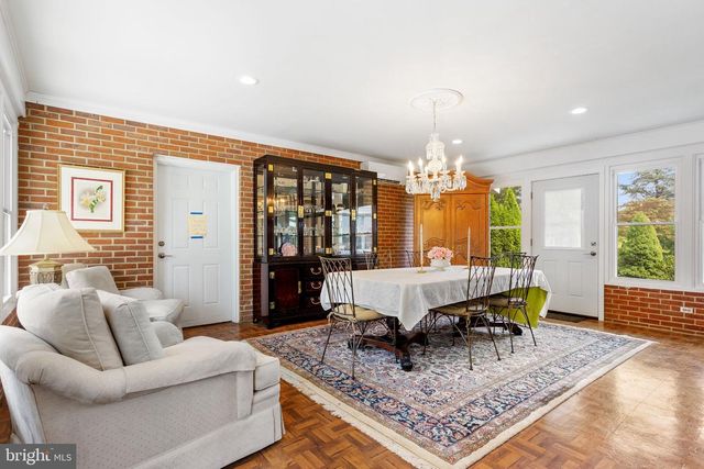 300 GEORGE ST, Hanover, PA 17331