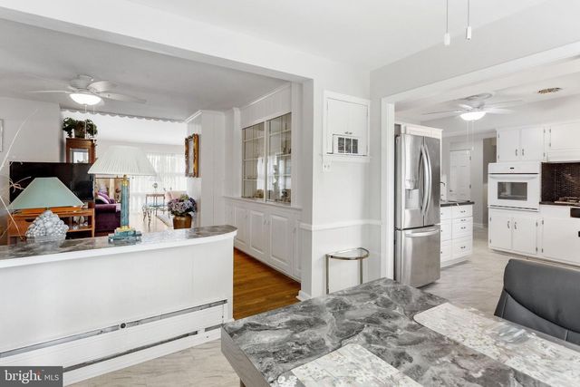 300 GEORGE ST, Hanover, PA 17331