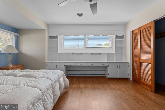 300 GEORGE ST, Hanover, PA 17331