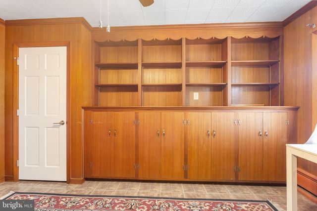 300 GEORGE ST, Hanover, PA 17331
