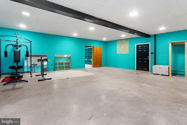 300 GEORGE ST, Hanover, PA 17331