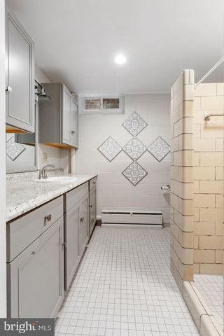 300 GEORGE ST, Hanover, PA 17331