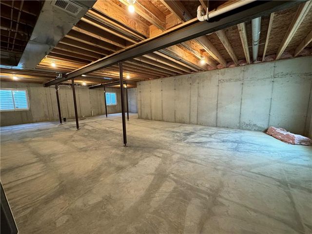 15600 Sheridan Court, Basehor, KS 66007