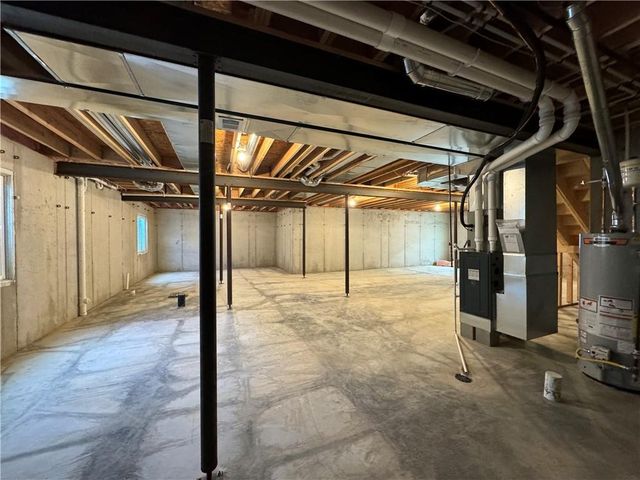 15600 Sheridan Court, Basehor, KS 66007