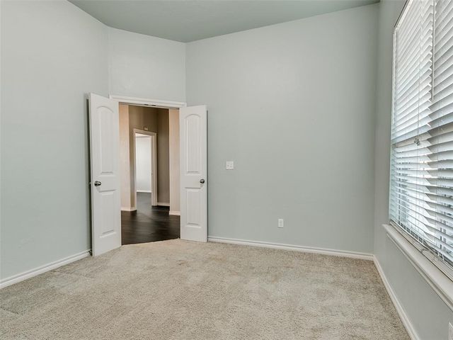 12712 NW 5th Street, Yukon, OK 73099