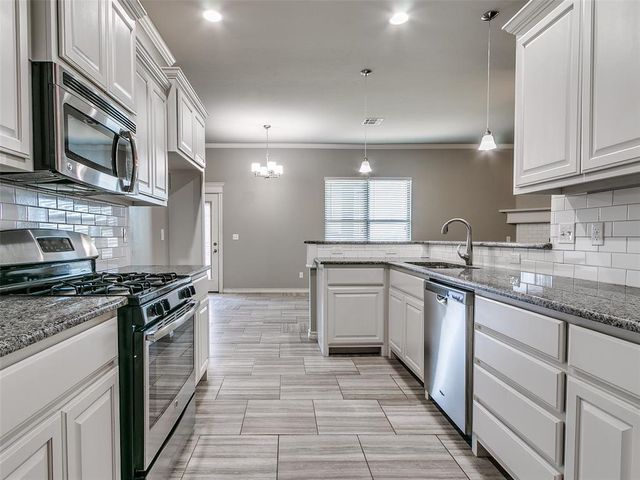 12712 NW 5th Street, Yukon, OK 73099