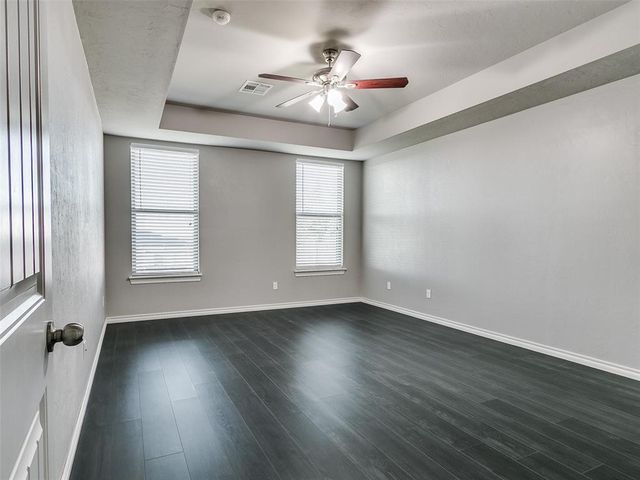 12712 NW 5th Street, Yukon, OK 73099