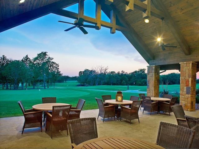 540 La Paloma Circle, Gordonville, TX 76245