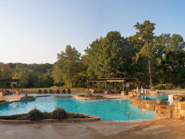 540 La Paloma Circle, Gordonville, TX 76245
