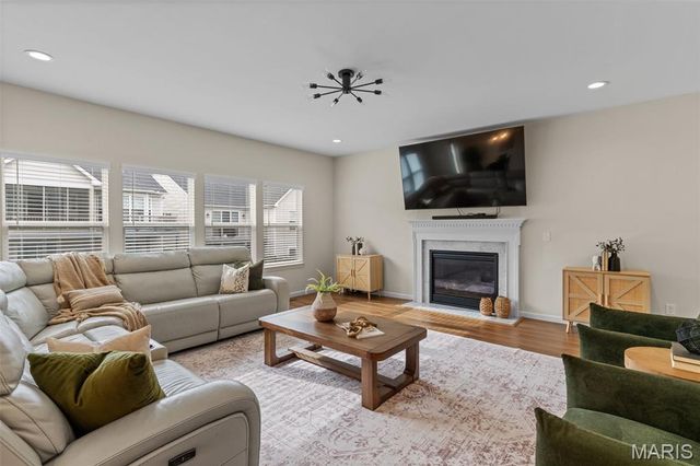 16920 Red Dragon Place, Wildwood, MO 63011