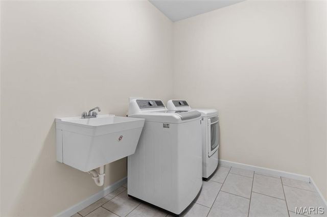 16920 Red Dragon Place, Wildwood, MO 63011