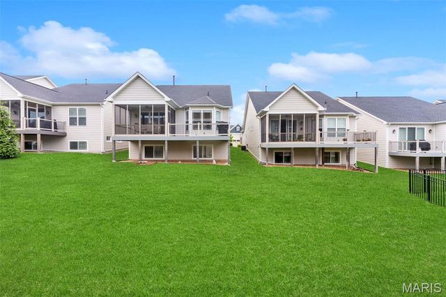 16920 Red Dragon Place, Wildwood, MO 63011