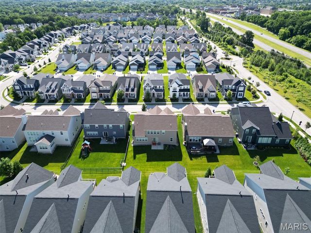 16920 Red Dragon Place, Wildwood, MO 63011