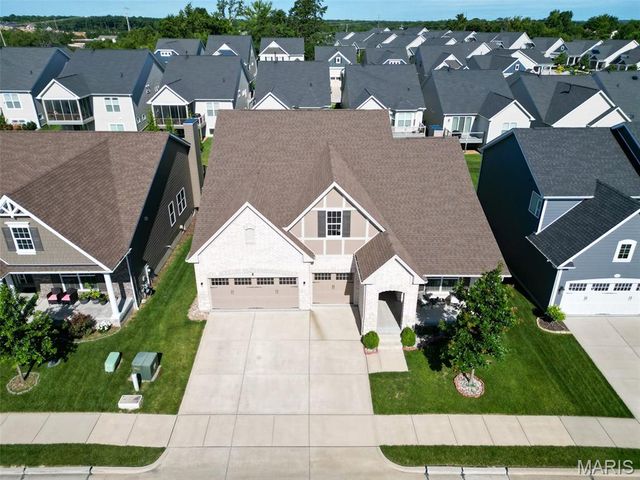 16920 Red Dragon Place, Wildwood, MO 63011