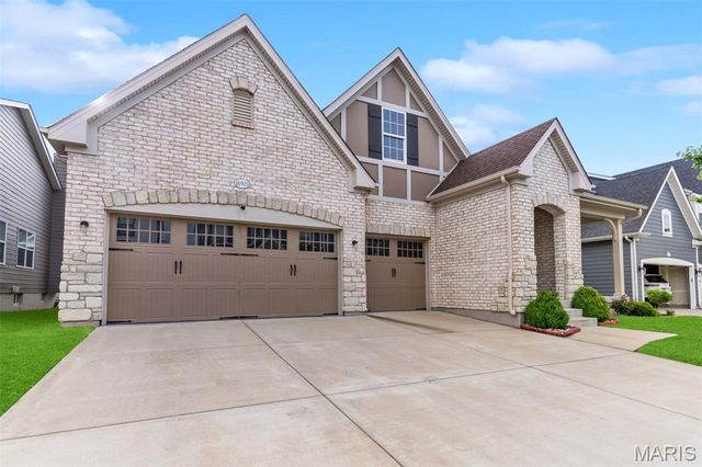 16920 Red Dragon Place, Wildwood, MO 63011