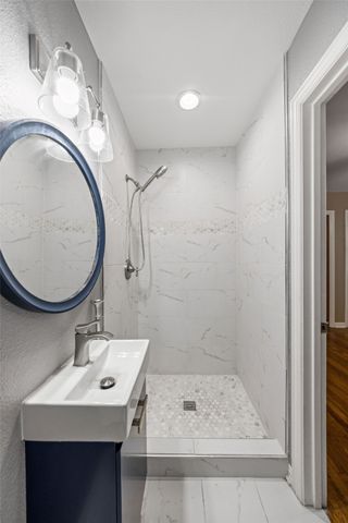 2419 Bentley Avenue, Dallas, TX 75211