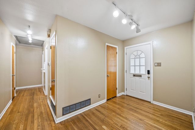 2419 Bentley Avenue, Dallas, TX 75211