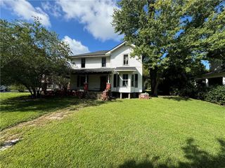 200 Salem Street, Thomasville, NC 27360