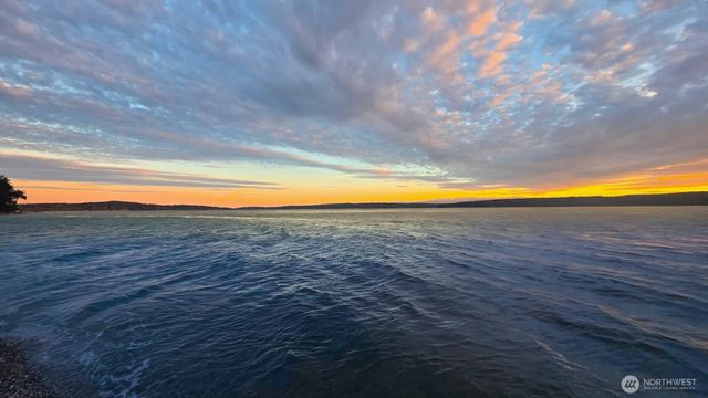 2106 Breezy Point Road, Camano Island, WA 98282
