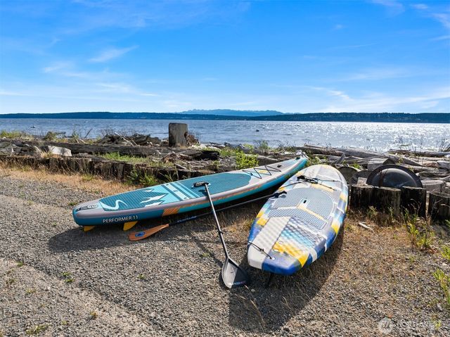 2106 Breezy Point Road, Camano Island, WA 98282