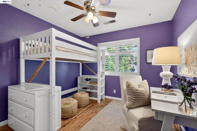 2038 Mulberry Cmn, Livermore, CA 94551