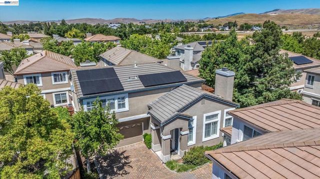 2038 Mulberry Cmn, Livermore, CA 94551