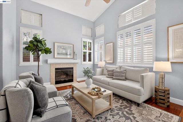 2038 Mulberry Cmn, Livermore, CA 94551