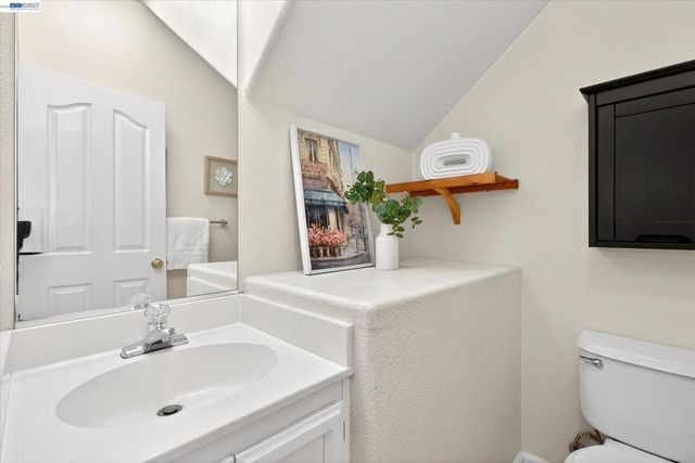 2038 Mulberry Cmn, Livermore, CA 94551