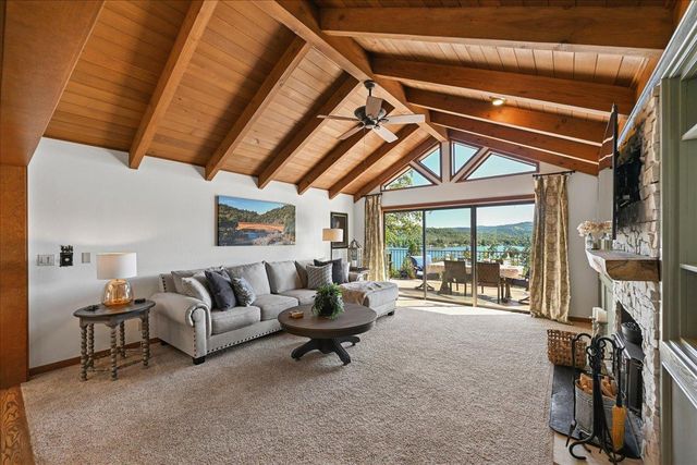 19831 Echo Blue Dr, Penn Valley, CA 95946