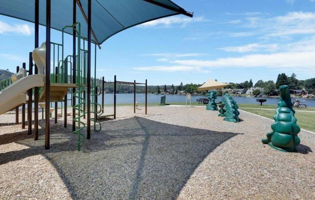 19831 Echo Blue Dr, Penn Valley, CA 95946