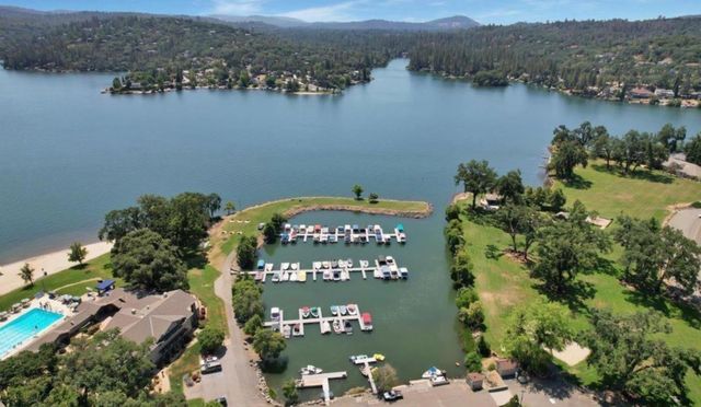19831 Echo Blue Dr, Penn Valley, CA 95946