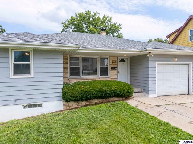 5226 Q Street, Omaha, NE 68117
