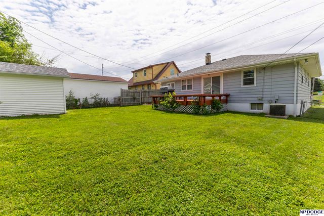 5226 Q Street, Omaha, NE 68117