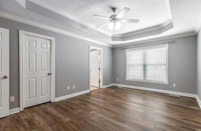 4318 Huntington Ridge Circle, Newburgh, IN 47630