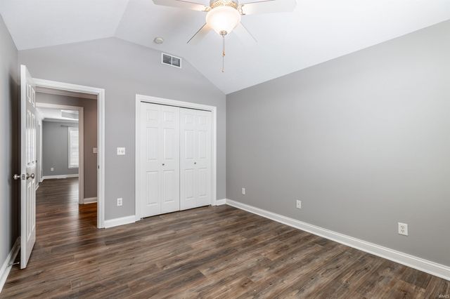 4318 Huntington Ridge Circle, Newburgh, IN 47630