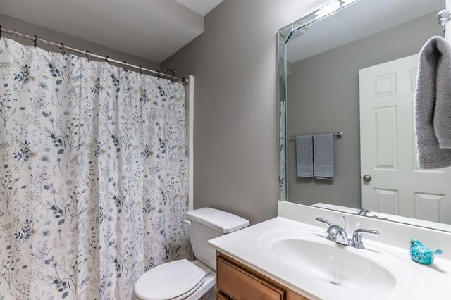 4318 Huntington Ridge Circle, Newburgh, IN 47630