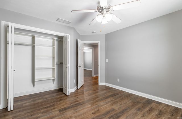 4318 Huntington Ridge Circle, Newburgh, IN 47630
