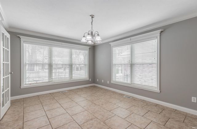 4318 Huntington Ridge Circle, Newburgh, IN 47630