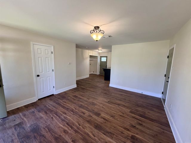 519 Frank t bunton Street, Lonoke, AR 72086