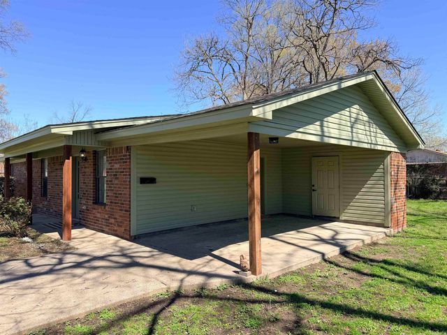 519 Frank t bunton Street, Lonoke, AR 72086