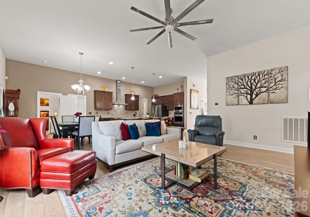 110 Habersham Loop, Statesville, NC 28677