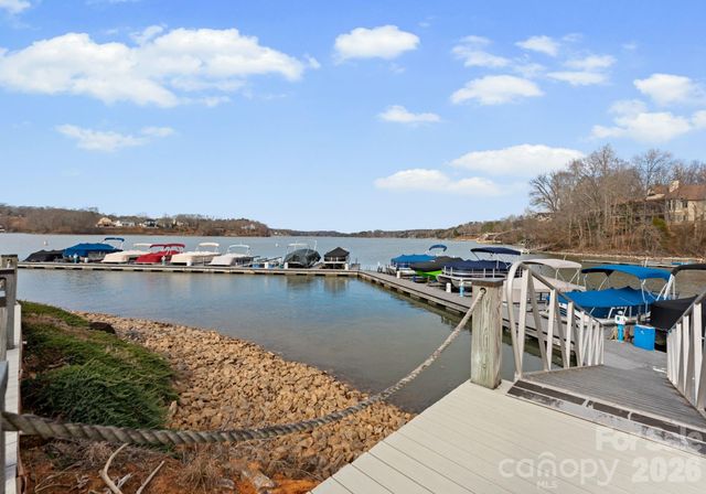 110 Habersham Loop, Statesville, NC 28677